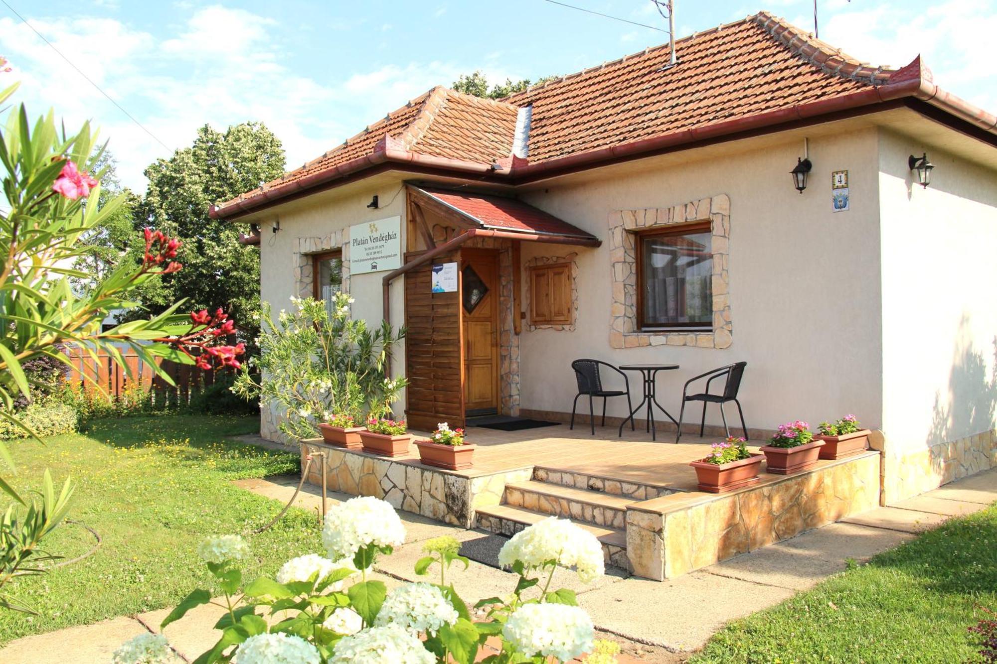 Platan Vendeghaz Apartment Csemo Exterior foto